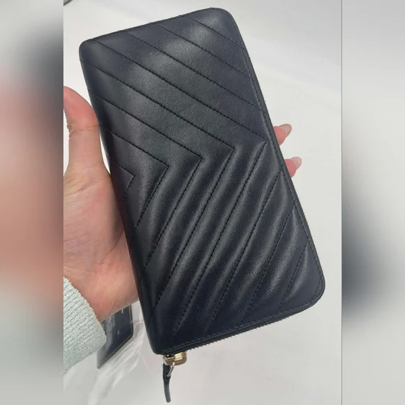 CHANEL Black Chevron Wallet with Gold Accents - Picture 2 of 10